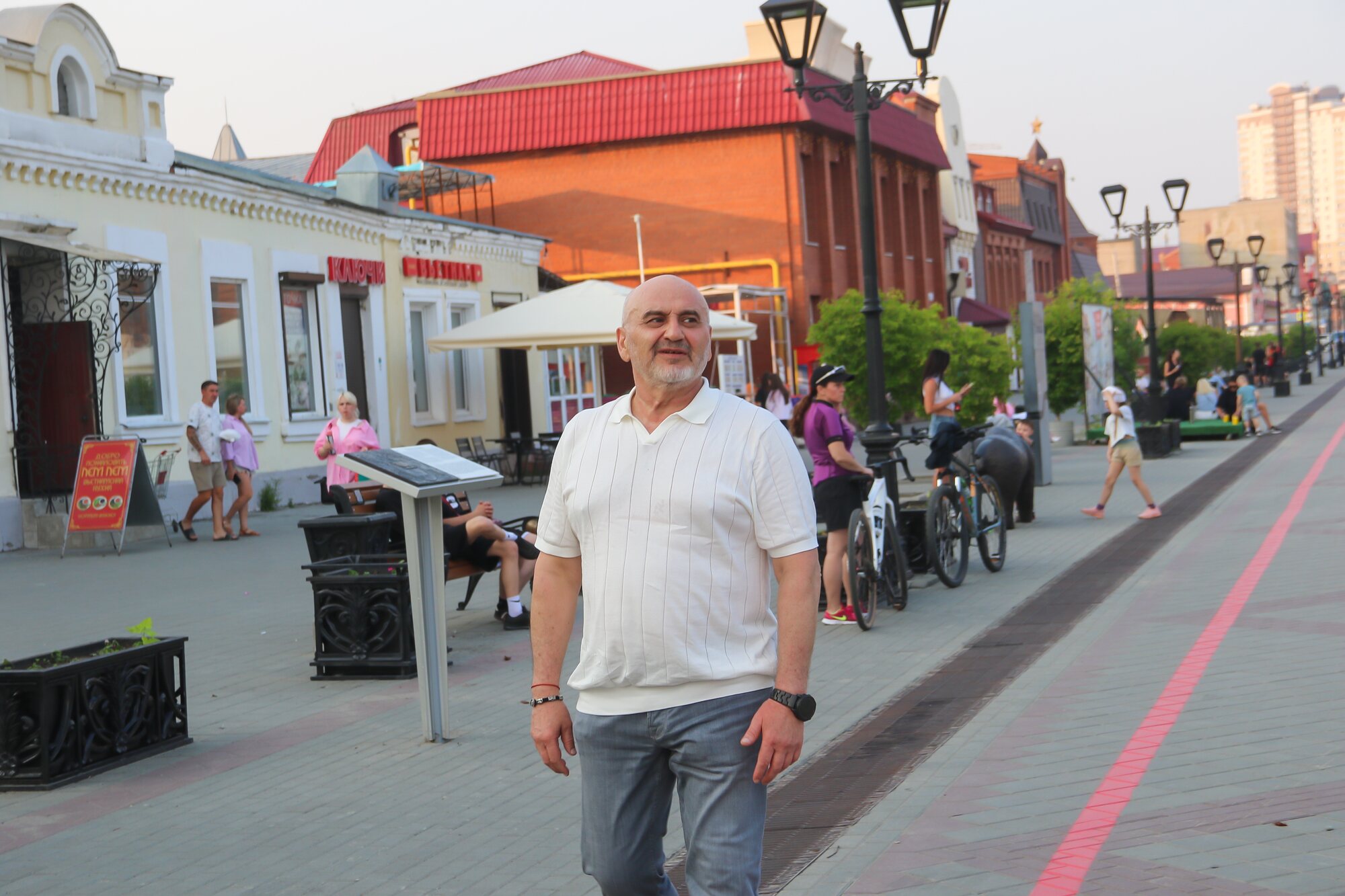 Андрей Макин — хирург, заслуженный врач РФ